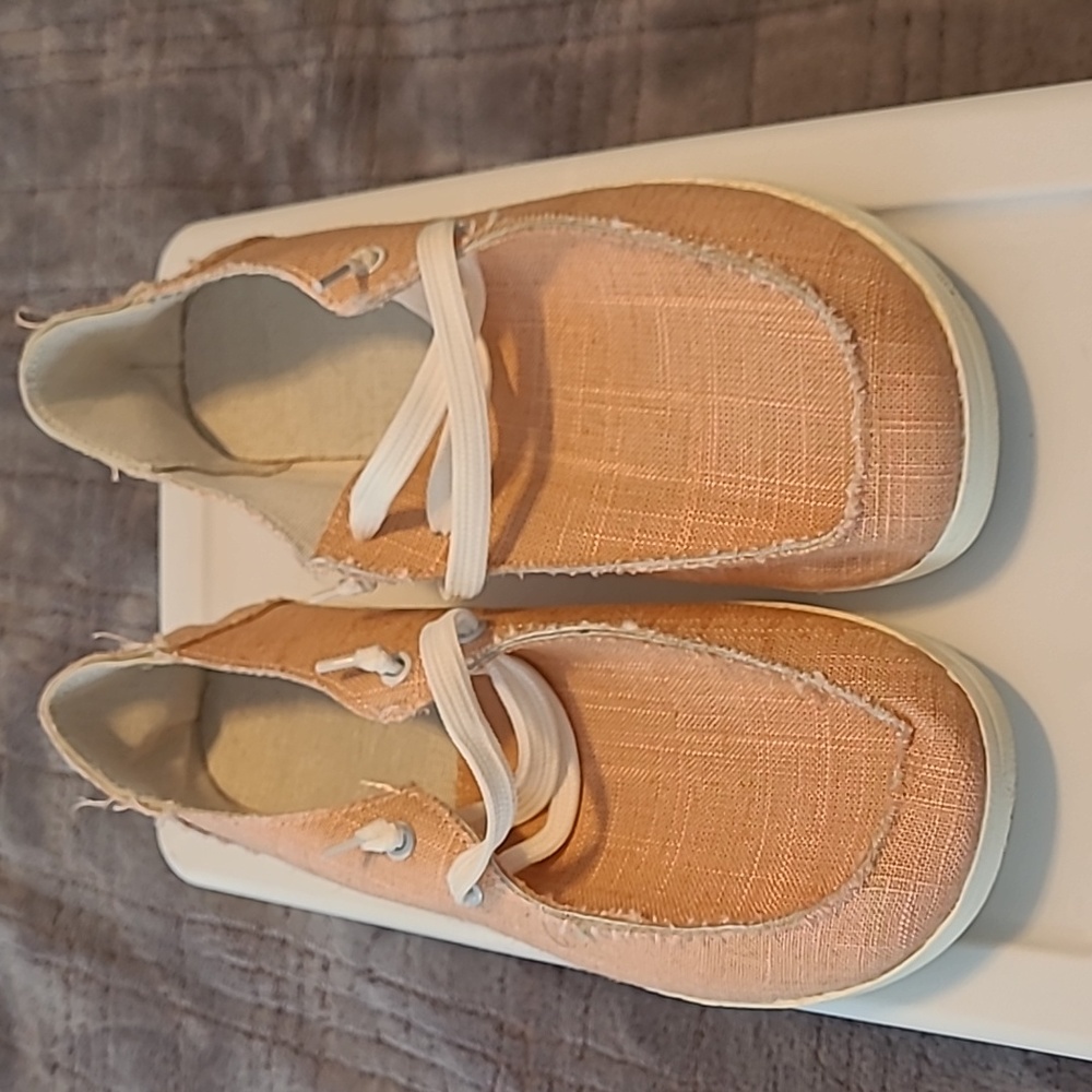 Pink boat shoes